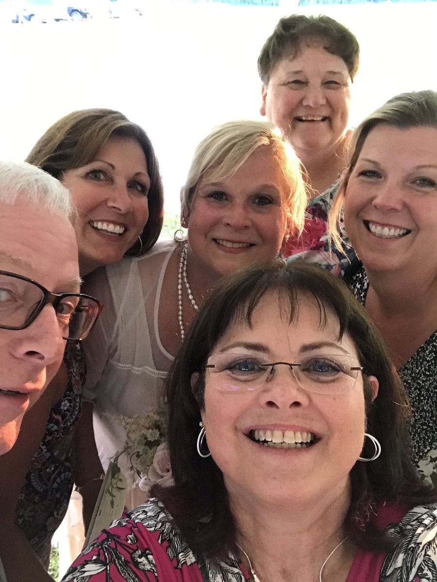 AliceInMathland's tweet photo. At a Party selfie with math friends #PHSBingo19 @ThePowellPrin https://t.co/fhQanc4tED