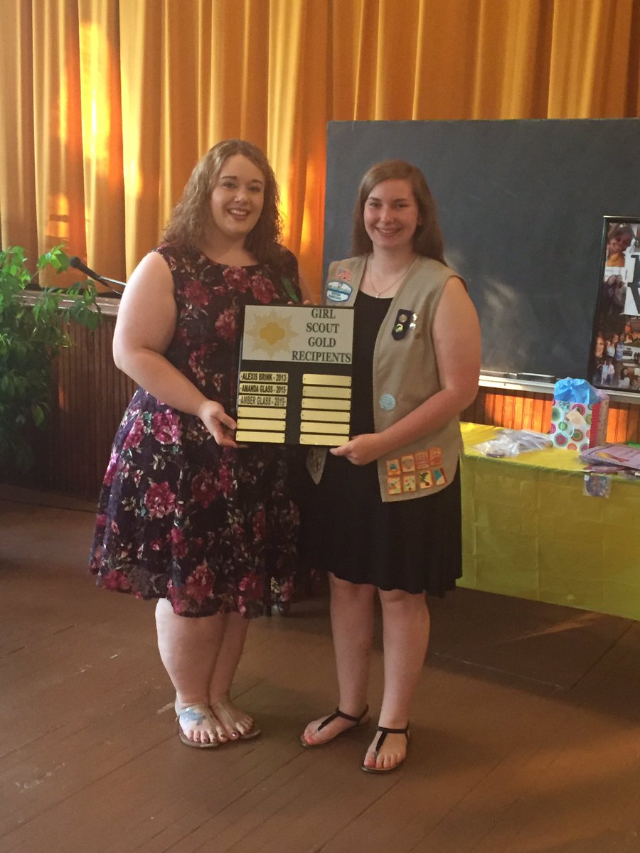 MissAlexisBrink's tweet photo. We added another name to the Gold Award Plaque, congratulations Amber! So proud of you for being the third person in our Service Unit to receive this award along with the precious medals award! #GirlScoutsGoldAward#GirlsRunTheWorld 👏🏻💛👏🏻💛 https://t.co/G3hgvU1xnG