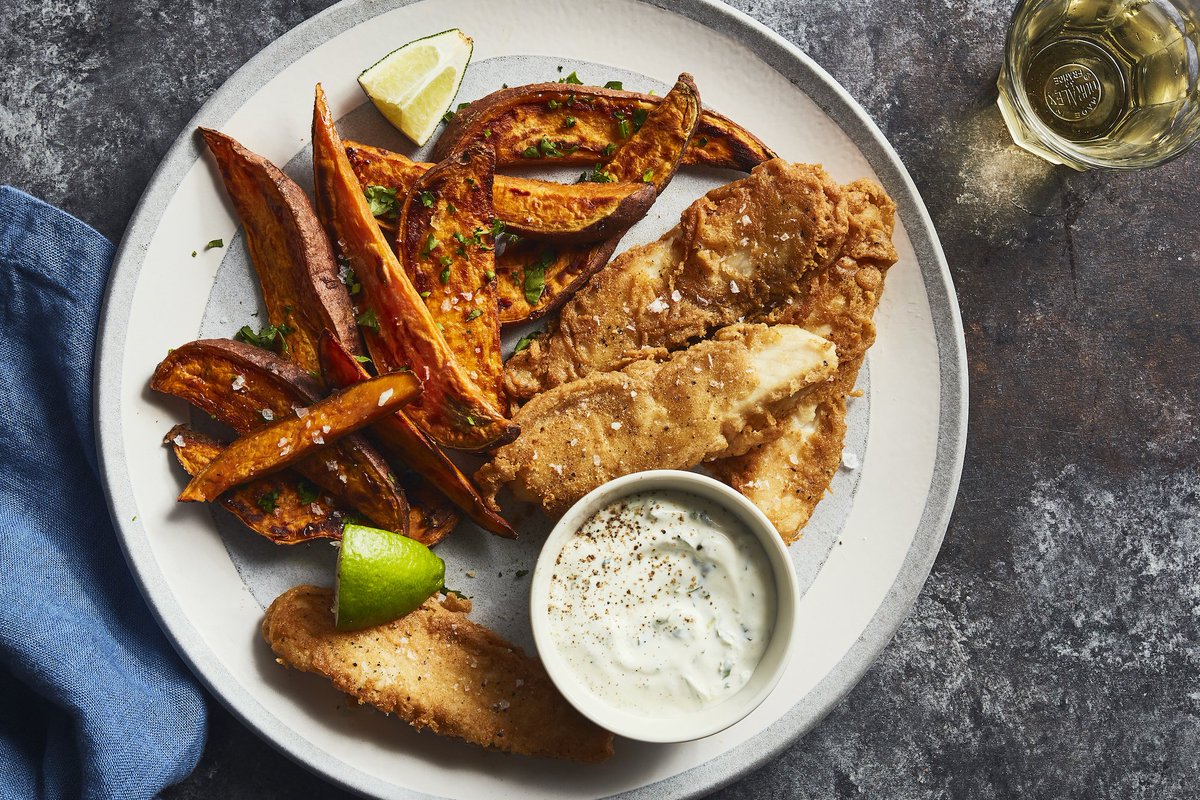 Take all the crispy goodness of fish and chips and add an Indian spin: bit.ly/2JO0Q2h