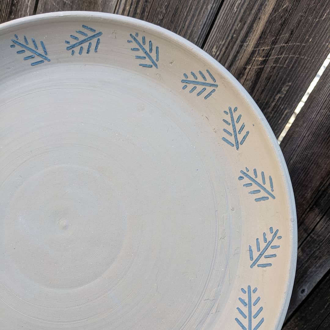 claylacepottery's tweet image. I finished up my first real plate, just letting it dry. Still not sure if I'm going to let it go or keep it for myself...
#trees #treedesign #acreativedc #mydccool #madeindc #bythings #pottery #ceramics #wheelthrown #handmade #clay  #greenware #potteryplate #dchandmade #stoneware