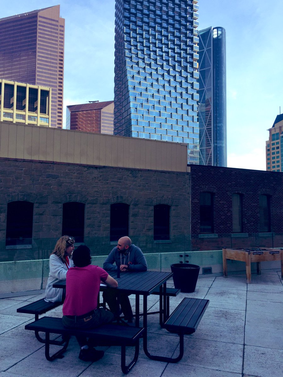 debriefacademy's tweet photo. Day 4 #MasterDebriefer course. Working to improve our peer feedback skills - coached by @debriefacademy faculty. Next up: how to build a faculty development program! @ChadEpps @jonduff42 @feedback_is_key @learn_remember https://t.co/E3BDjs8fN9