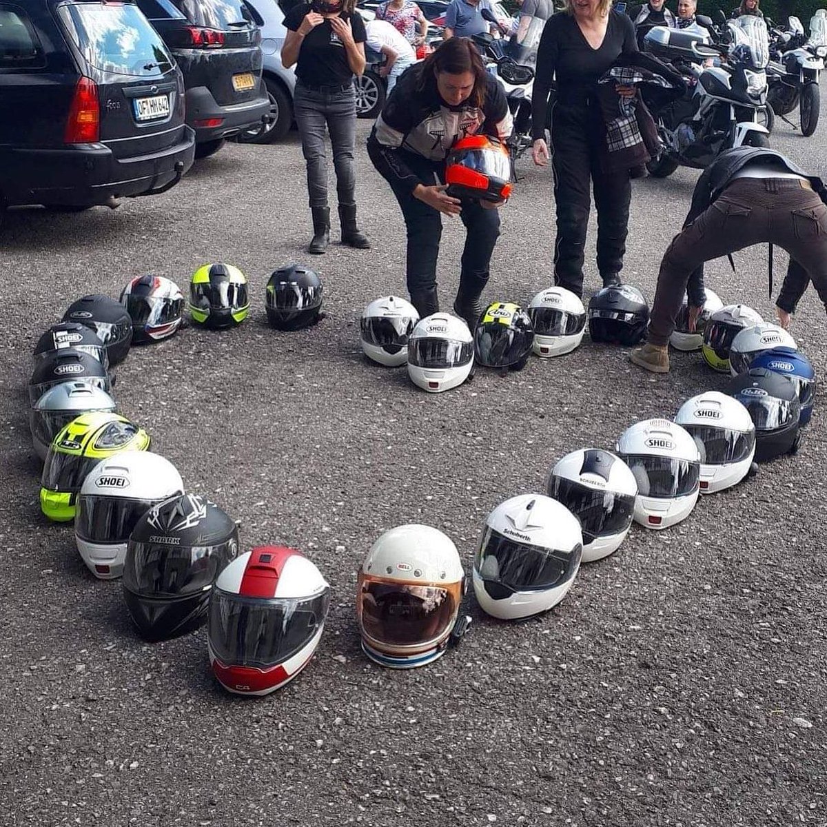 allessiaclaes's tweet photo. Bedankt aan de dames van WIMA-BAM voor het toffe #motorweekend in Duitsland. 😎 https://t.co/7ATDrwTMJU