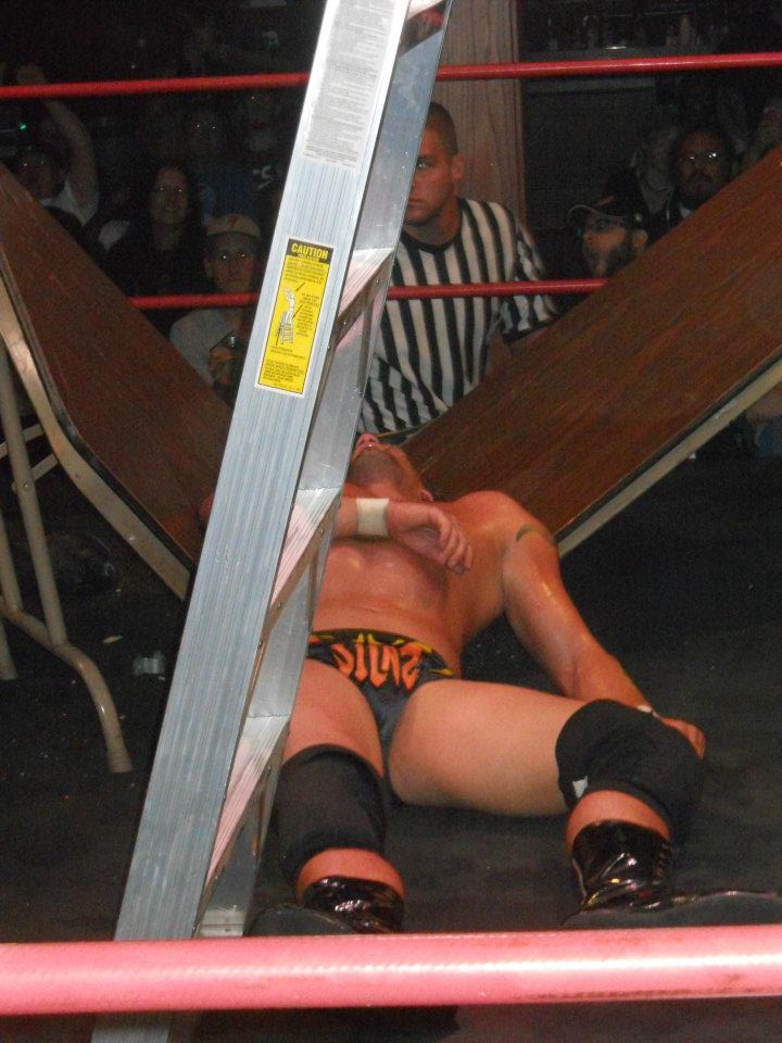 Karma_Kills_836's tweet photo. @lastrealmanROH Holy Crap Silas ...this is the kinda shit that makes u the #LastRealMan https://t.co/EhuFri1vNs