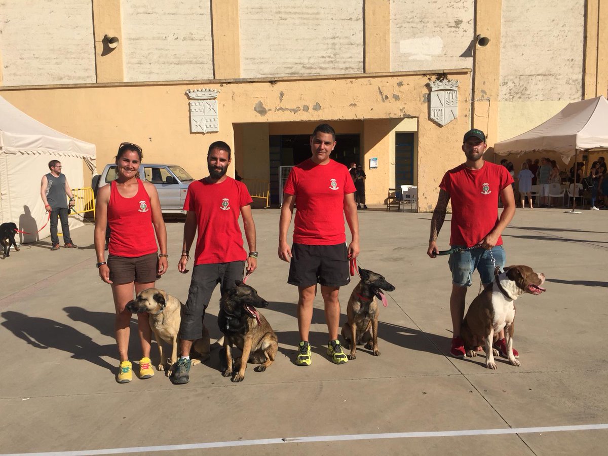 AytoMonzon's tweet photo. Últimas actividades de la segunda jornada de @CincaSport, que cerrará sus puertas a las 21 h en la nave de la Azucarera tras dos intensos días con el deporte como gran protagonista #Monzón https://t.co/UUryANUQzF