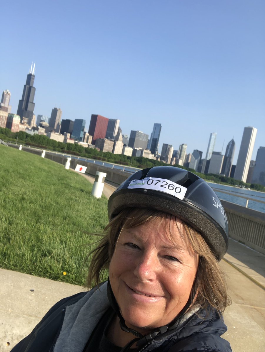 JanRx's tweet photo. Beautiful morning for a lakefront bike ride! https://t.co/mscfAF5L4o