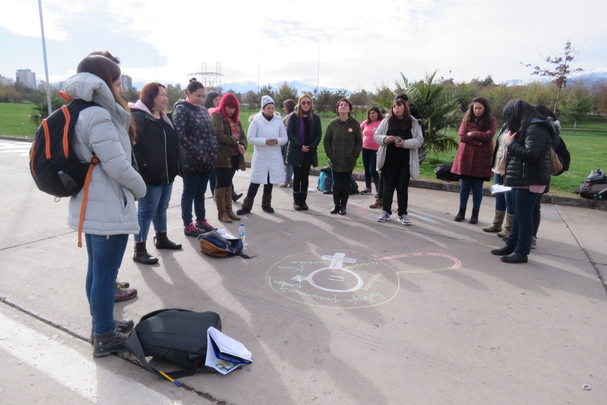 Fundación <a href="/planificable/">Fundación Planificable</a> a través de su Programa de Vinculación Socioambiental SOAMB desarrolló un recorrido guiado sobre Sustentabilidad Aplicada para docentes del Postgrado de la <a href="/udp_cl/">UDP</a> en el <a href="/ParqueOhiggins/">Parque O'Higgins</a>.

 Agradecemos mucho el entusiasmo y participación.