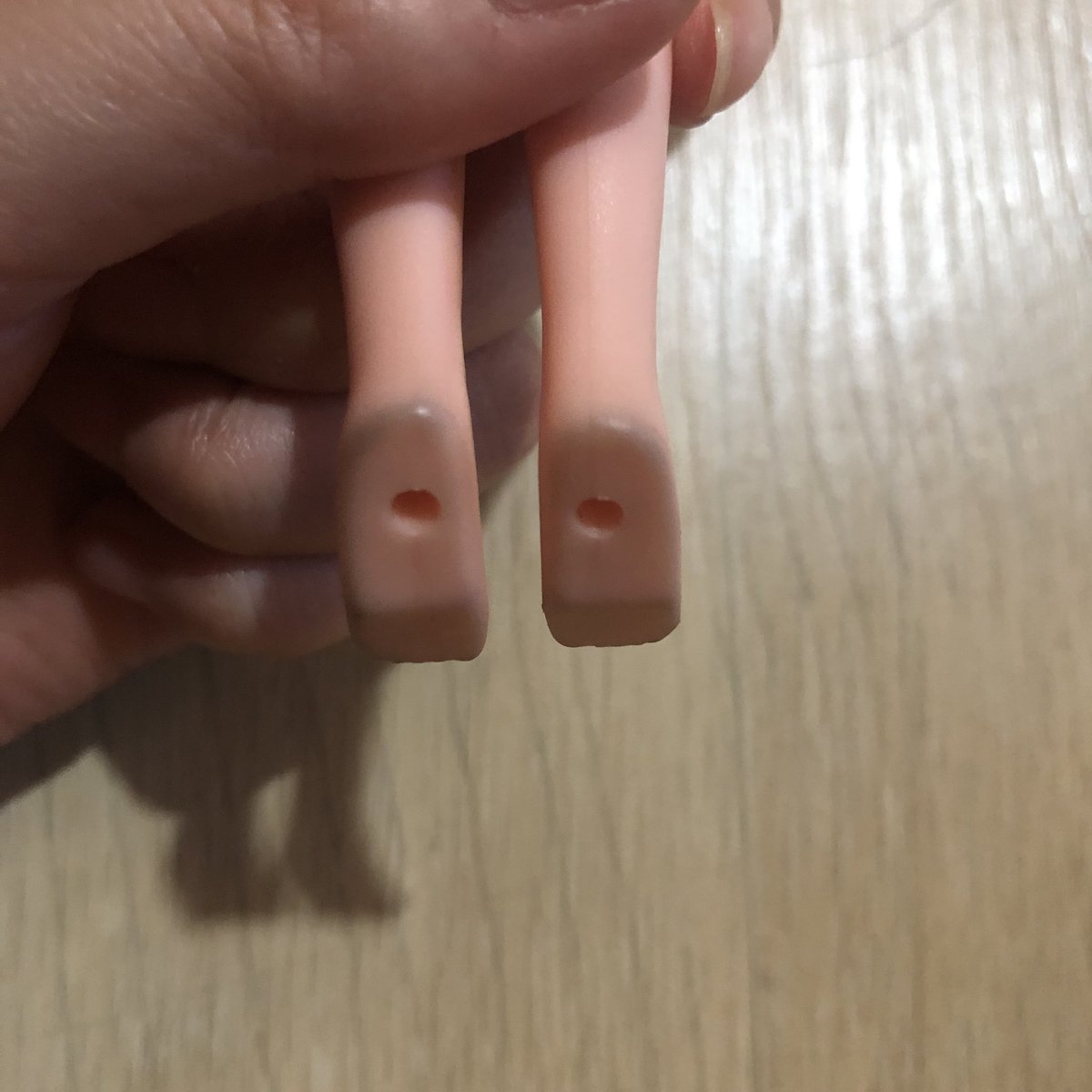 아 어뜩행 ㅜㅜ 발꼬질꼬질해졌어 ㅜㅜㅜㅜㅜㅜ 랩핑이라도 좀 할껄 ㅜㅜㅜㅜㅜ헝....
그래두 괜찮아...얼굴이 까진건 아니니까 ㅜㅜ