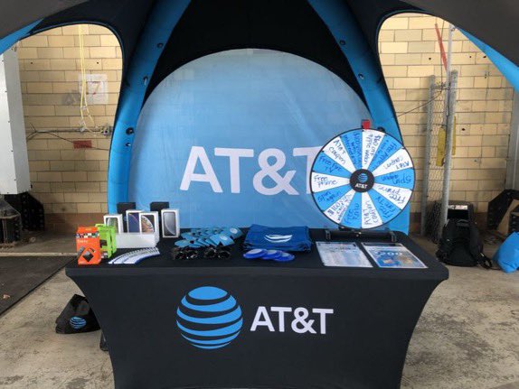 Relax in Grosse ile, MI. at the IslandFest and come visit our booth for the best deals in entertainment and wireless. More for your thing. That’s Our Thing. #ReadyToGo  #PaintCentralBlue  <a href="/Samer_Kawash/">Samer Kawash</a> @OliviaLeGLM <a href="/shawnglinski/">Shawn Glinski</a>
