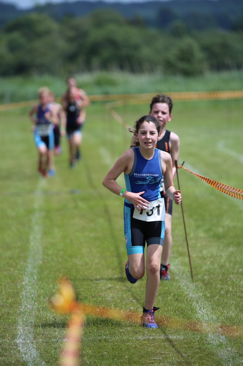 SistersCampbell's tweet photo. Very tough race at Tri Henley today but great to catch with @emharding2008. No need for wetsuits but the cycle and run were gruelling, Larissa 7th in TS3, Hannah 2nd in TS2 @kidsracing #hupc #toughevent https://t.co/w3XxjJwDa2
