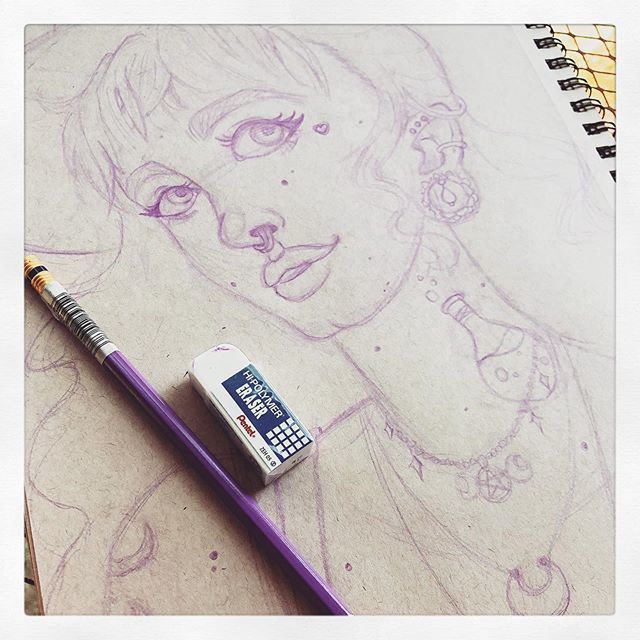 Duckeh's tweet photo. Sunday sketching with the bae and kitties 😁 Another witchy lady on toned paper! 😃🌙✨🔮
.
.
.
#artofheatherrose #colerase #instaartist #artistoninstagram #witchy #instaart #tattooedgirls #traditionalart #artwork #artist4life #art #sketch #wip #piercings https://t.co/Nsn8iLCvfv https://t.co/cUVepAaiC9