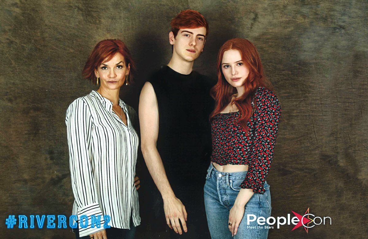 PopFloow's tweet image. "You're welcome to challenge us. But you'll lose." 

— Blossom Family , #Riverdale. 

@natboltt &amp;amp; @madelainepetsch