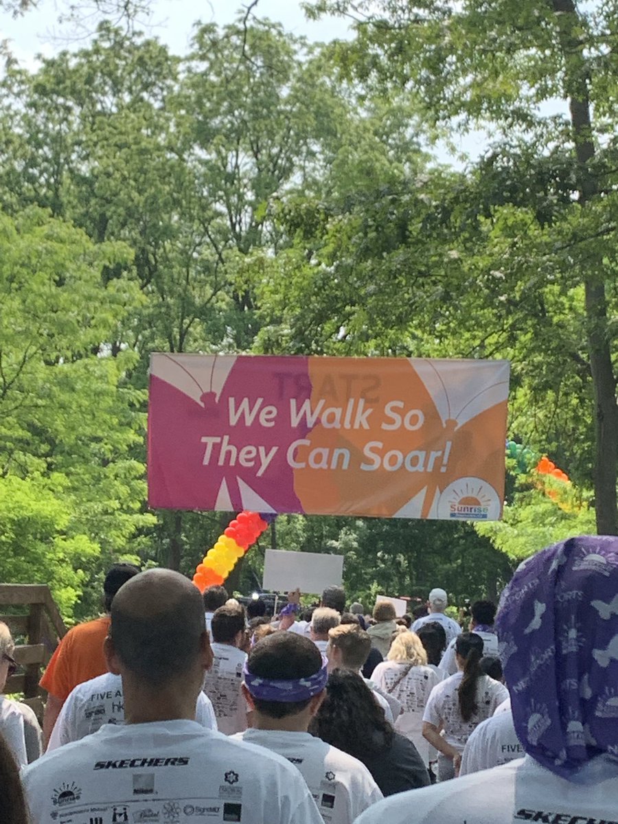 HeatherMEnright's tweet photo. Sunrise day camp walk- forever grateful to this camp for kids with cancer &amp; their siblings. It truly allowed my daughter &amp; my 2 boys to be kids again. It’s an amazing place. https://t.co/NN2VesFbIo
