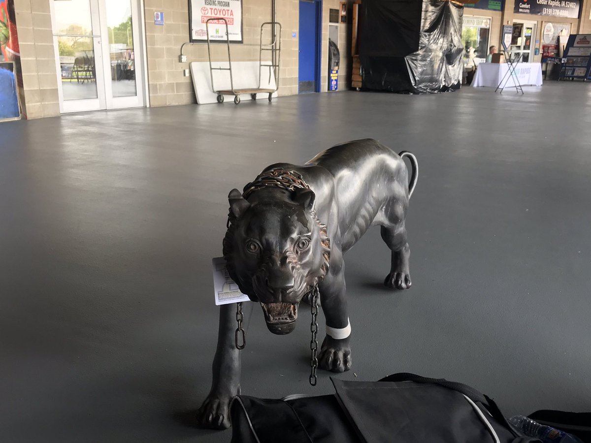 sethorensky's tweet photo. This is Birmingham Southern Baseball’s good luck animal. It’s as large as it looks and takes 3 guys to awkwardly carry it. I’m glad we bought a fish instead #feedbarry #barrysgottaeat https://t.co/6o5jVpwgdJ