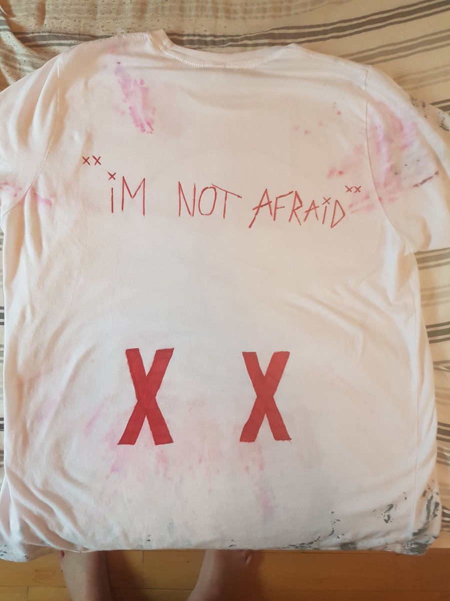 RKeszeg's tweet image. i dont take pictures at concerts...... so here's my favorite shirt i made for @machinegunkelly Detroit show last night 🤘 #HotelDiablo #RapDevil #KillShotWasALegShot