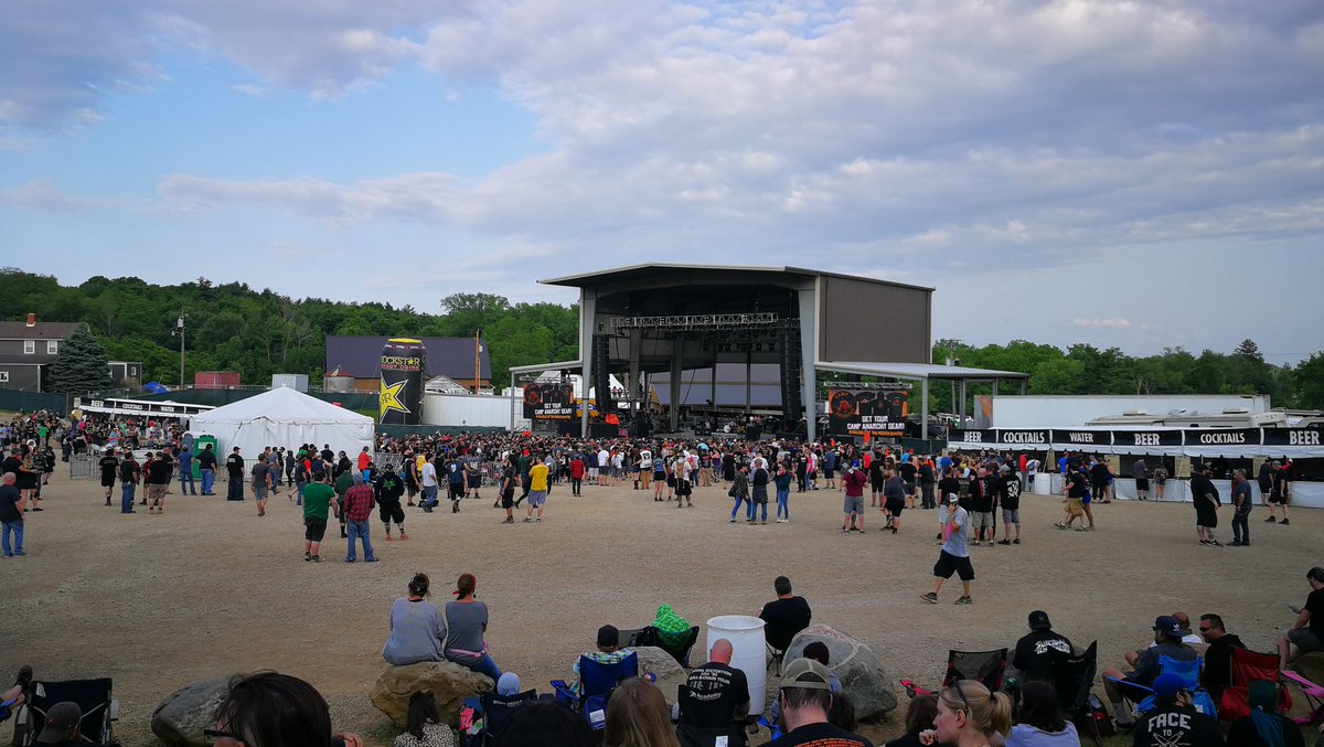 JimDeanLaw's tweet photo. Day 3 of #CampAnarchyFest Takes me back to my punk days in the 80s! Punk fans are one big happy family. https://t.co/2o3haNr1ir