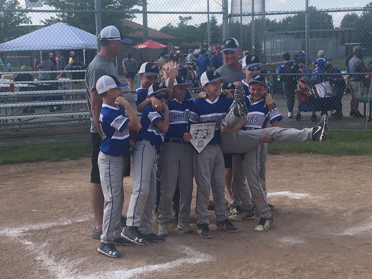 jason_koffer's tweet photo. CHAMPS!!!!  4-0 on the weekend, several clutch plays and hits!🥇🏆 https://t.co/32B3GkmPAJ