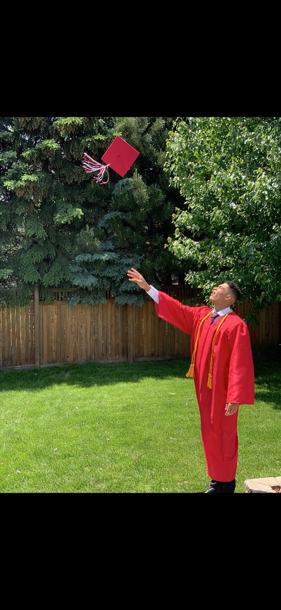Rico_wardlow's tweet photo. GRADUATED BABY👨🏽🎓!!! #2K19grad https://t.co/3p9NOj8YOF