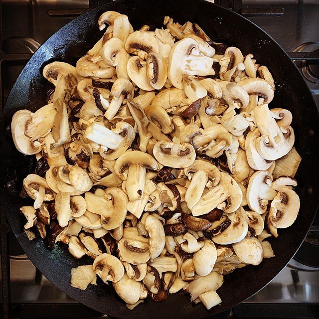 My favorite pan, mushroom edition. bit.ly/2EOw7hs