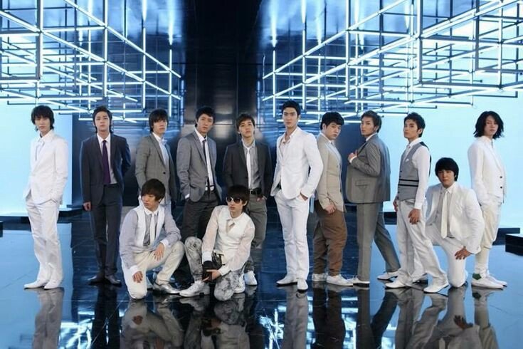 AnnitaELF's tweet photo. Sin importar cuantos años pasen siempre voy a amarlo a todos,  los apoyaré no importa que decisiones tomen 
#ReasonsToLoveSuperJunior https://t.co/WUFsCHYqyj