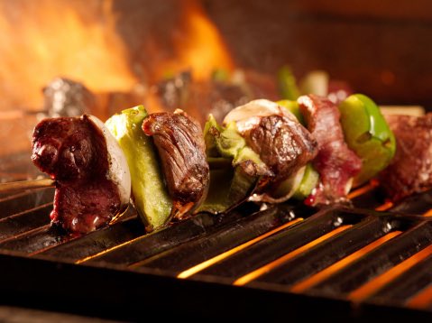 SerialGourmet's tweet photo. Hors d’oeuvres coming out!!” #ThatsNotChicken https://t.co/dUNwy7aI01