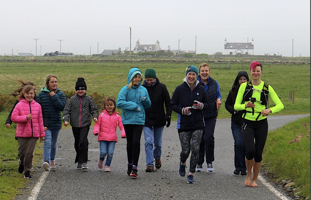 AnnaMcNuff's tweet photo. And we’re off!! Thanks to @Shetnews for the write up. Such pleasure to be joined by a group of @Girlguiding Rainbows &amp; Brownies on the first day of #BarefootBritain. #InspireGirls 🙌🏻🏃🏼‍♀️

https://t.co/sVQAtpnnW4 https://t.co/vCfq6xgDW1