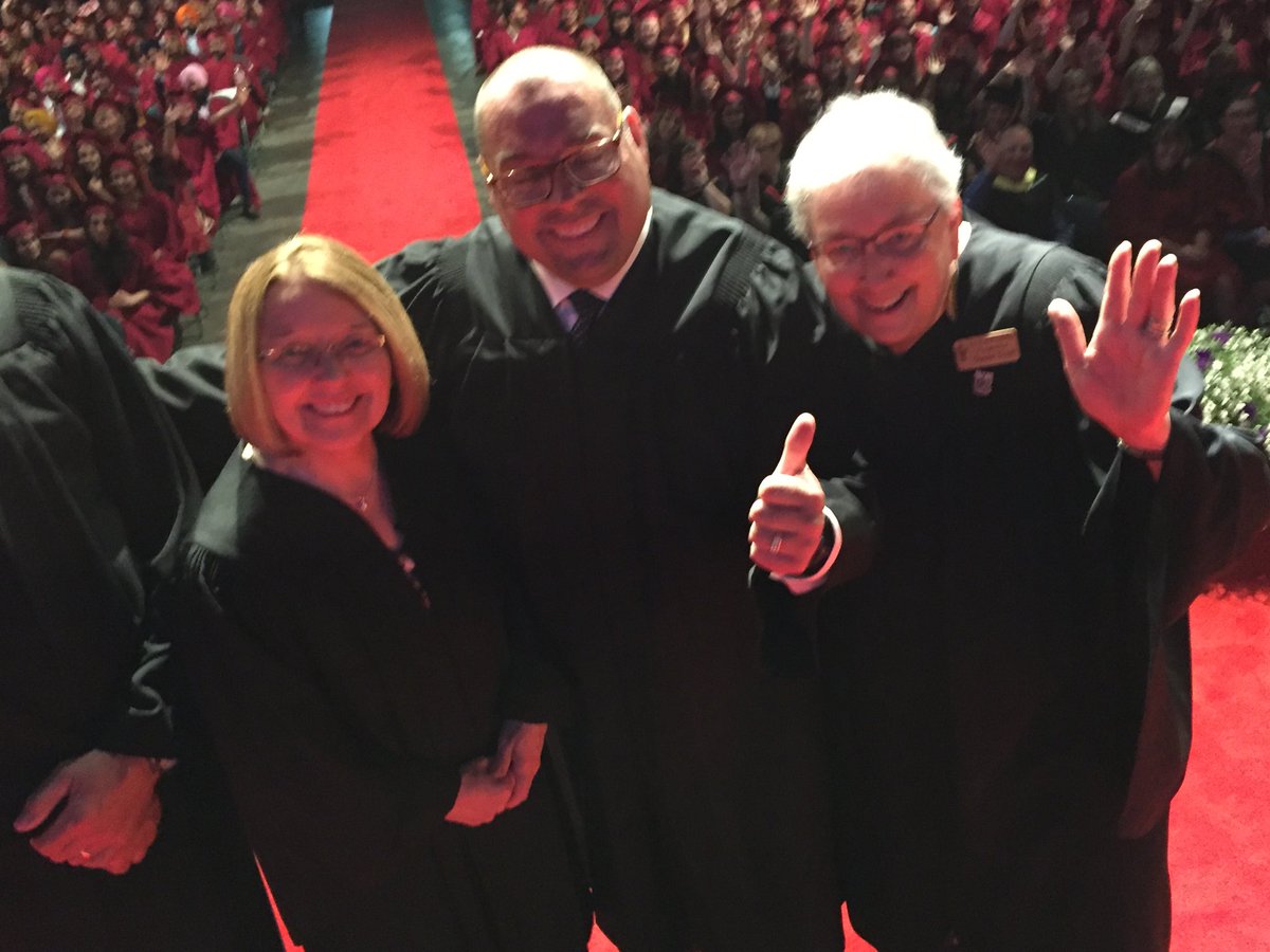 SusanScottPG's tweet photo. #cncgrad19 https://t.co/6nhL6uwvFs