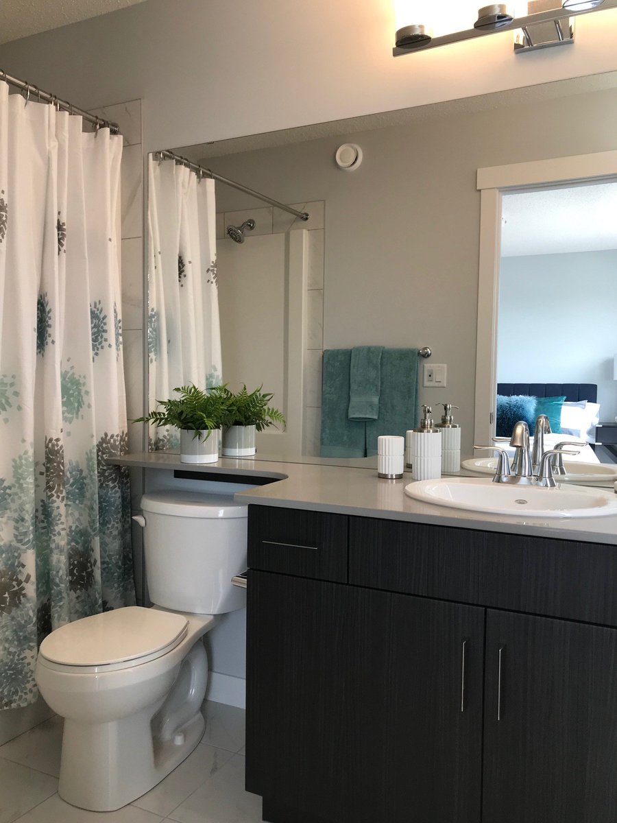 CoventryHomes's tweet photo. This week's Quick Possession is the Isla townhome in Uplands - at 1343 sq.ft., it's an ideal starter home! Plus, there are NO condo fees with this beautiful model. Get more info from Darren at 780-860-5044 #yeg #moveinquick https://t.co/L75ku9uOjr