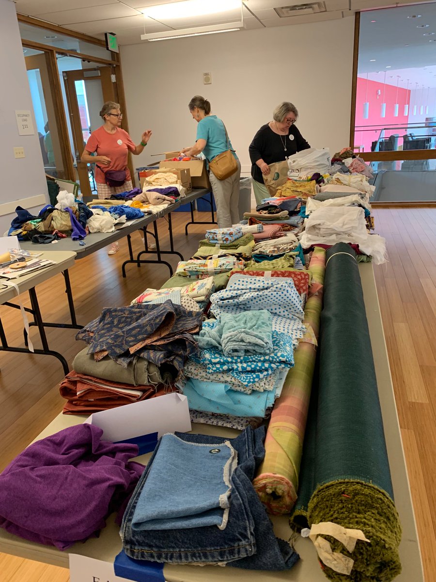 SSTimebank's tweet photo. SSTB arts, crafts and sewing swap going on til 5 pm. Don’t miss it. https://t.co/zhlW7gPrON