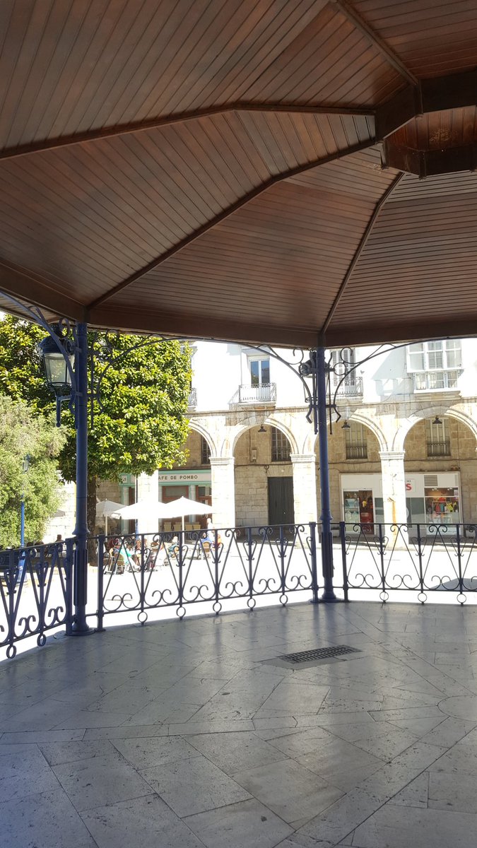 DondeSantander's tweet photo. Respuesta: Templete en la Plaza de Pombo.

Ganador: @ansolfu https://t.co/5reEwPguHM