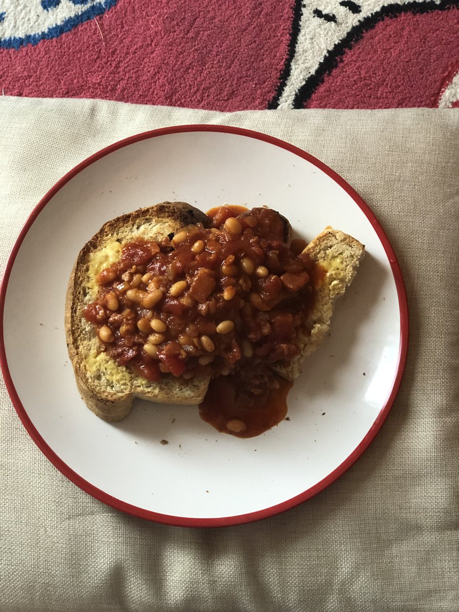 louloubeds's tweet photo. 3 hours. Totally worth it @ChefTomKerridge  #homemadebakedbeans https://t.co/jDNuIKLTQI