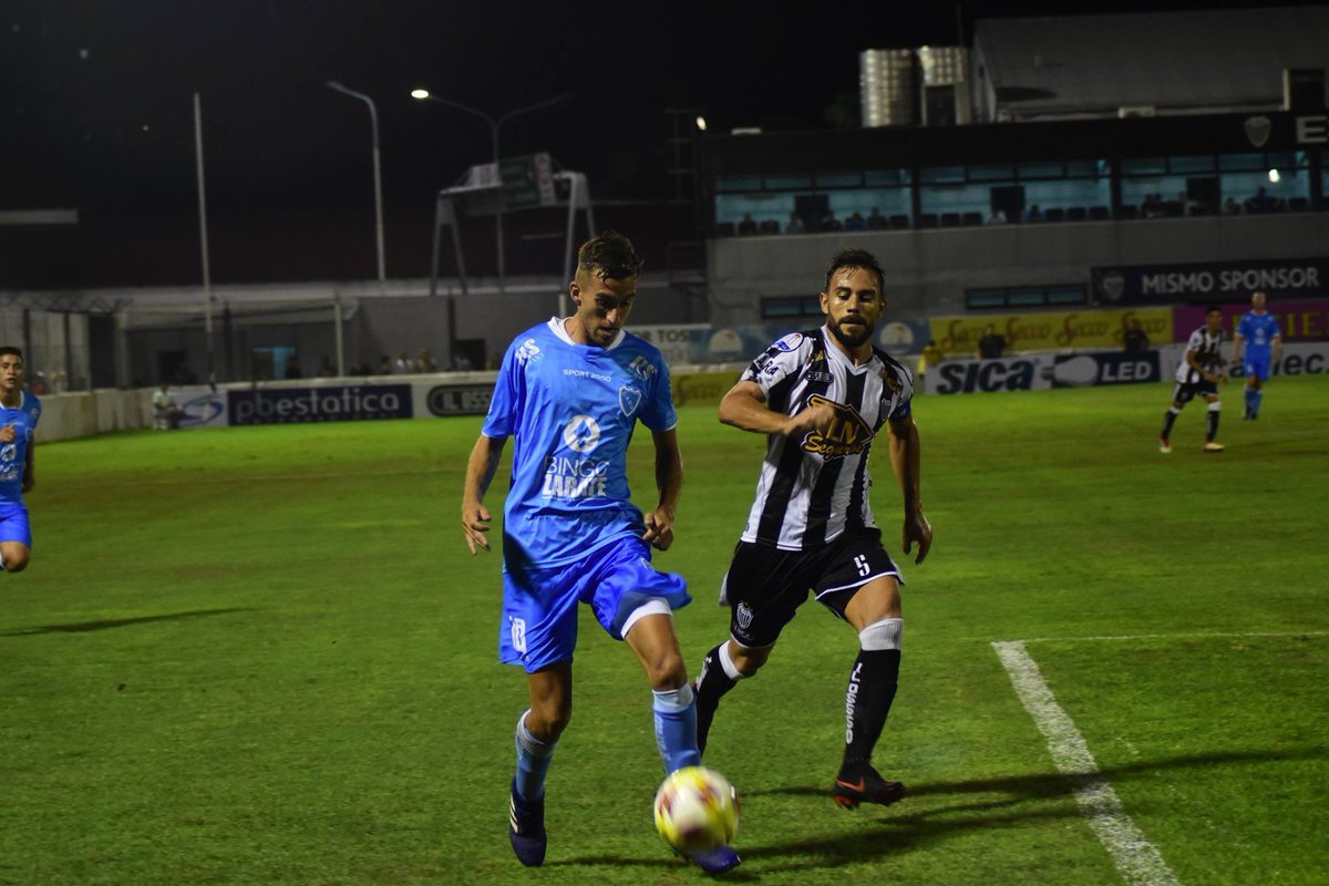 caduoficialok's tweet photo. #Fútbol ⚽️🔵 #Continuidades
Los jugadores Emanuel Pentimalli, Carlos Olsen y Mateo Escobar continuarán en Defensores Unidos.
#VamosCeleste https://t.co/r3wIwg9I51