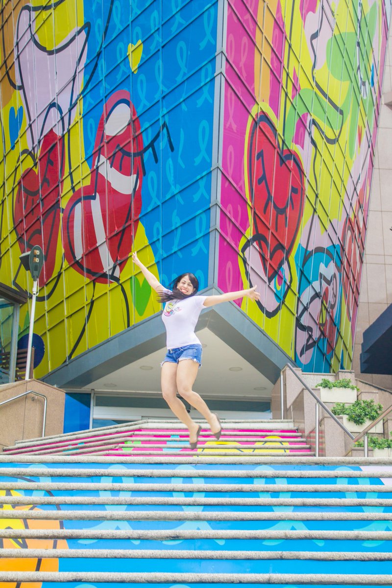 HappyBocaShop's tweet photo. For the past 4 months, #HappyBoca covered with colorful designs the @AcropolisCenter building, thank you @EpsonLatin for giving our creator @AnceliPegrod this opportunity! <3

#epsongranformato #epsonlatinoamerica #imprimeengrande #epsonlatan #happyboca #anceli #ancelipeguero https://t.co/Dl0BWeSyRd