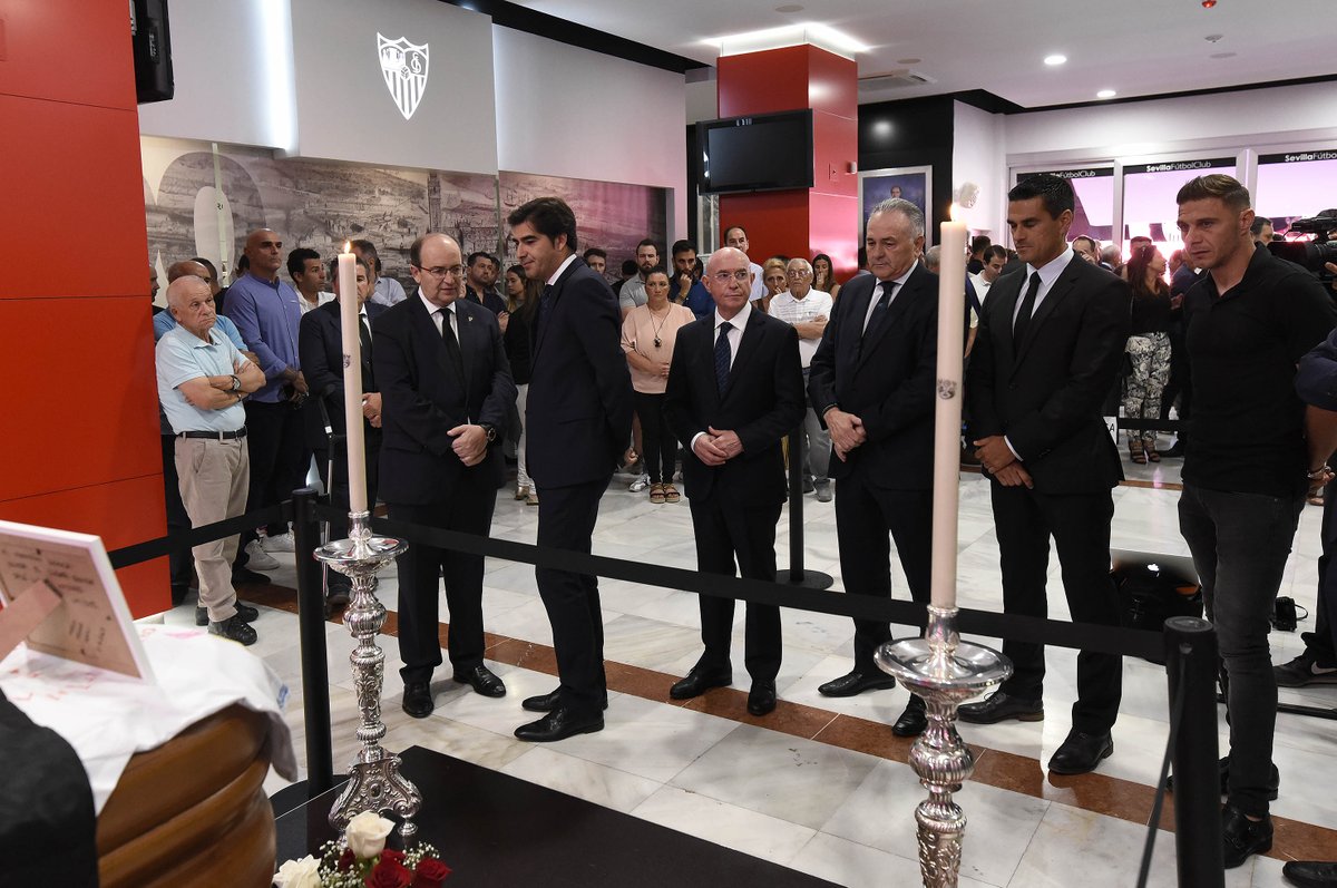 Tributo a Jose Antonio Reyes (La Perla de Utrera) D8FGhnQXsAEy6EZ
