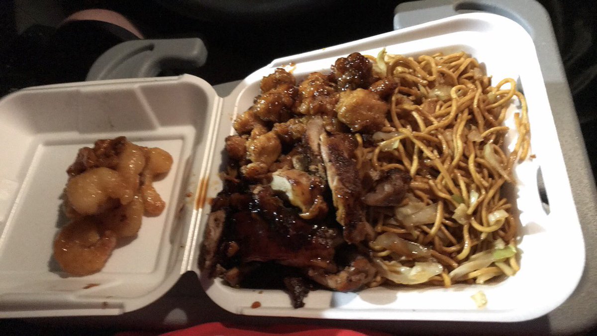 BulkNasty91's tweet photo. On Sundays we cheat. #FoodTrayIsLife #Panda #ThreeMeatCombo #Shrimps #BigManBusiness #BulksGym #ProWrestling #GotBulk #TeamBulk #YearOfTheBulk #BringingBigBack #Powerlifting #DTA #Rage #WeightLifting #Bulk #Strength #MeatHead #Beard #Mass #Monster #BetOnBulk #PlanetBulk https://t.co/FLt9XyKgU4