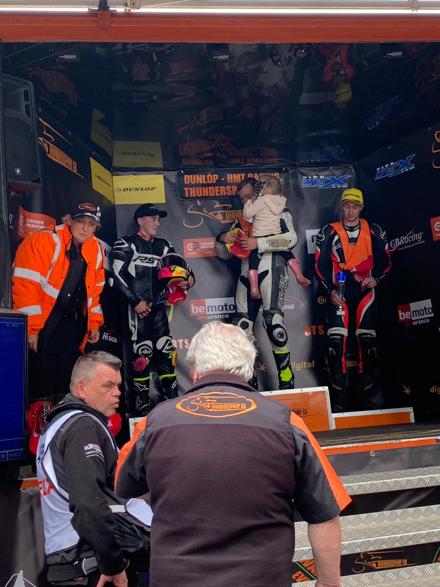 Round 3 
Race1 p7
Race2p5
Race3p14 due to bike cutting out on the start 
Race4p2 from the bike cutting out again being 27th to 2nd in three laps not bad hoing roll on Mallory