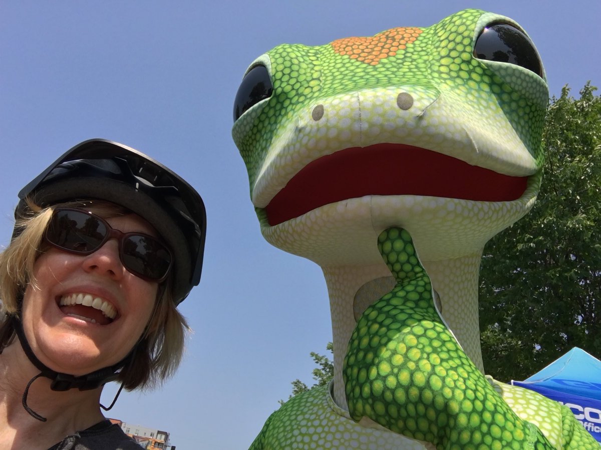 lleggeMSP's tweet photo. More Lyndale Open Streets https://t.co/7erTT1iuH4