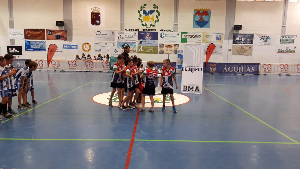 Tb. nuestro otro alevin masculino, el @neopolformacion BM Águilas ha logrado imponerse en la Copa Federacion redondeando una jornada inolvidable para los chavales. Con doble victoria ante <a href="/CABCARTAGENA/">CAB Cartagena</a> (2º) y <a href="/BMJudesaMolina/">BM Judesa Molina</a> B (3º). La guinda para una gran temporada.