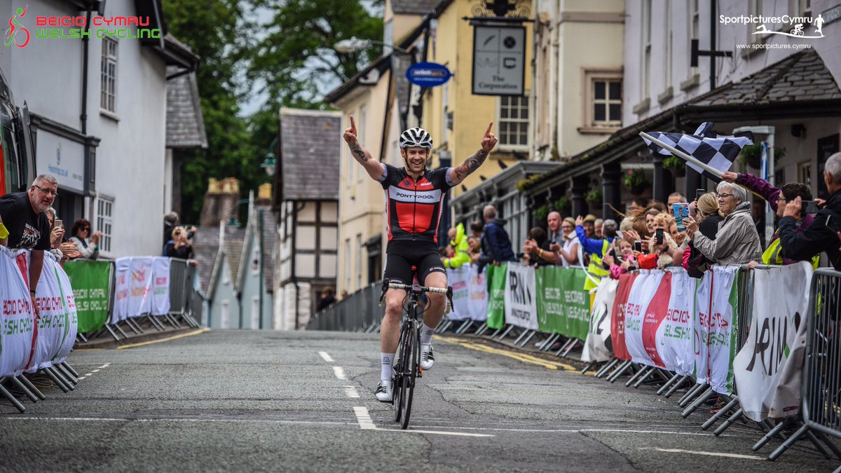 Penwythnos llwyddiannus iawn yn Rhuthun y penwythnos, yr holl waith caled werth pob eiliad @WelshCycling 👊🏻 da iawn i bawb am gystadlu a diolch i bawb am gefnogi trwy gydol y penwythnos 🏴󠁧󠁢󠁷󠁬󠁳󠁿
