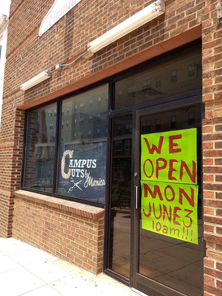 StripUtk's tweet photo. This is exciting!!! #newbusiness #barberlove on the strip! @campuscutters It looks awesome inside! Retweet to #support #SmallBusiness @UTKStudentLife https://t.co/BKq0sPjvVK