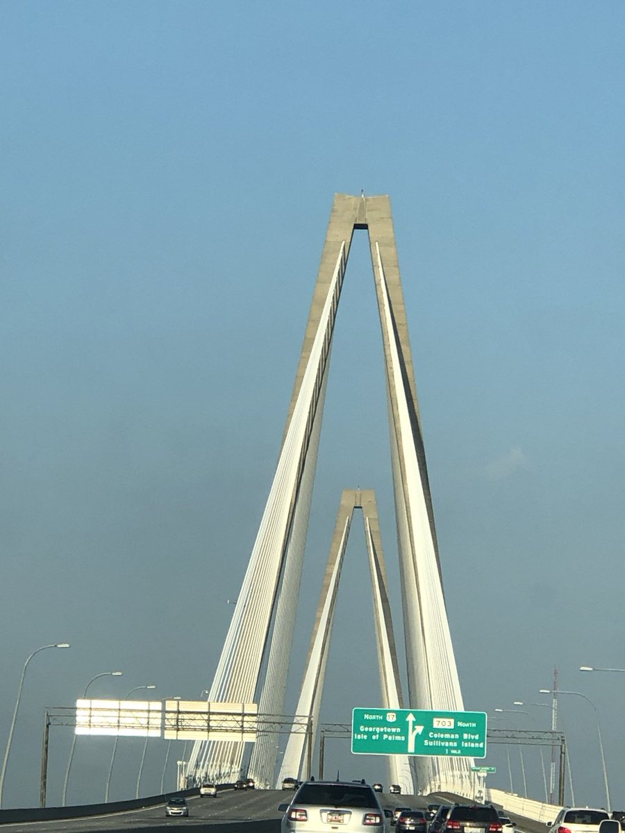 JenniDayton's tweet photo. Over the Bridge https://t.co/MG9diKywWf https://t.co/XU6kUzt5tL