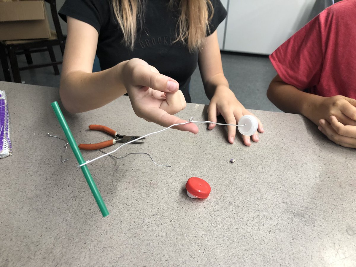 mimitranteaches's tweet photo. In pbl, students really get an opportunity to take off with creativity. #pbl #miniproject #hanginthereproject https://t.co/6ullqOli5h