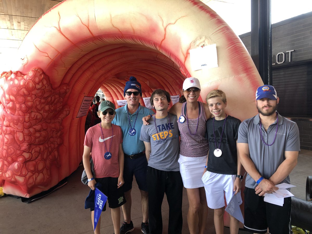 BreuerWendi's tweet photo. Fun morning at the @Crohn’s colitisfoundation Take Steps walk, raising money for a cure. Thank you to team @seachangebuzz for walking with me! #takestepsforcrohnsandcolitis #crohnfighter #crohnssurvivor #lovethisteam ❤️ https://t.co/QIedCi4QAz