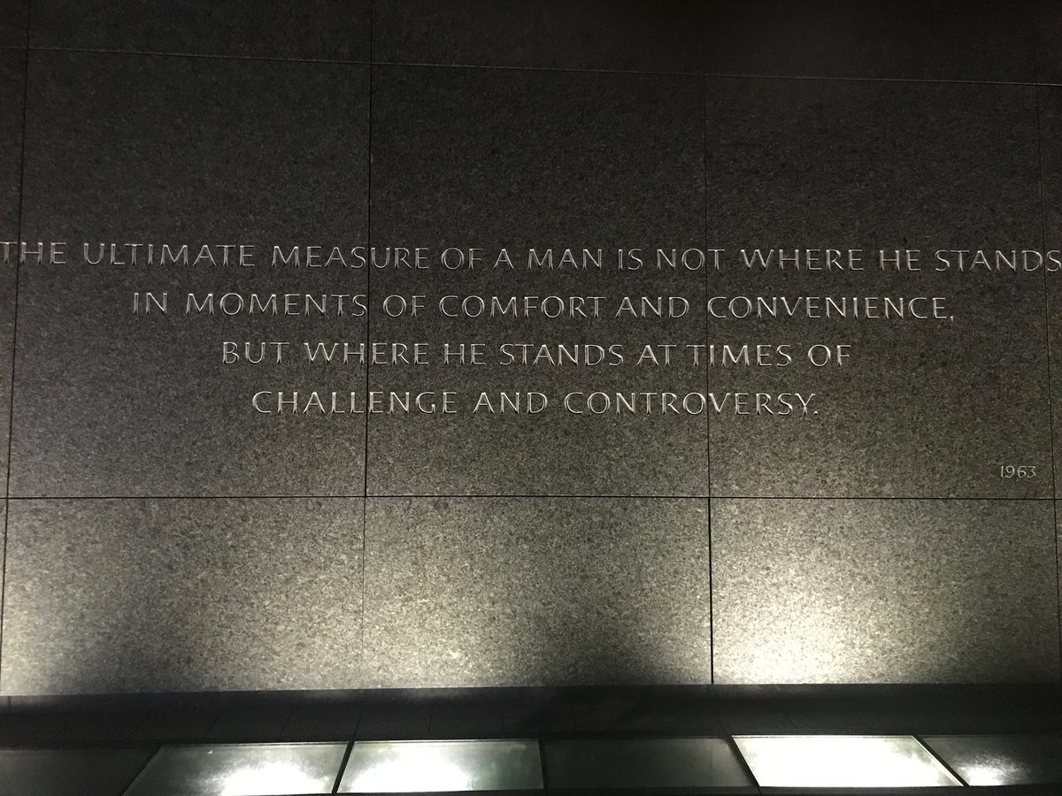 turquoisebrowne's tweet photo. My weekend message. So glad to finally get to see this 🙌🏾💪🏾💯 https://t.co/keCVXLhbks