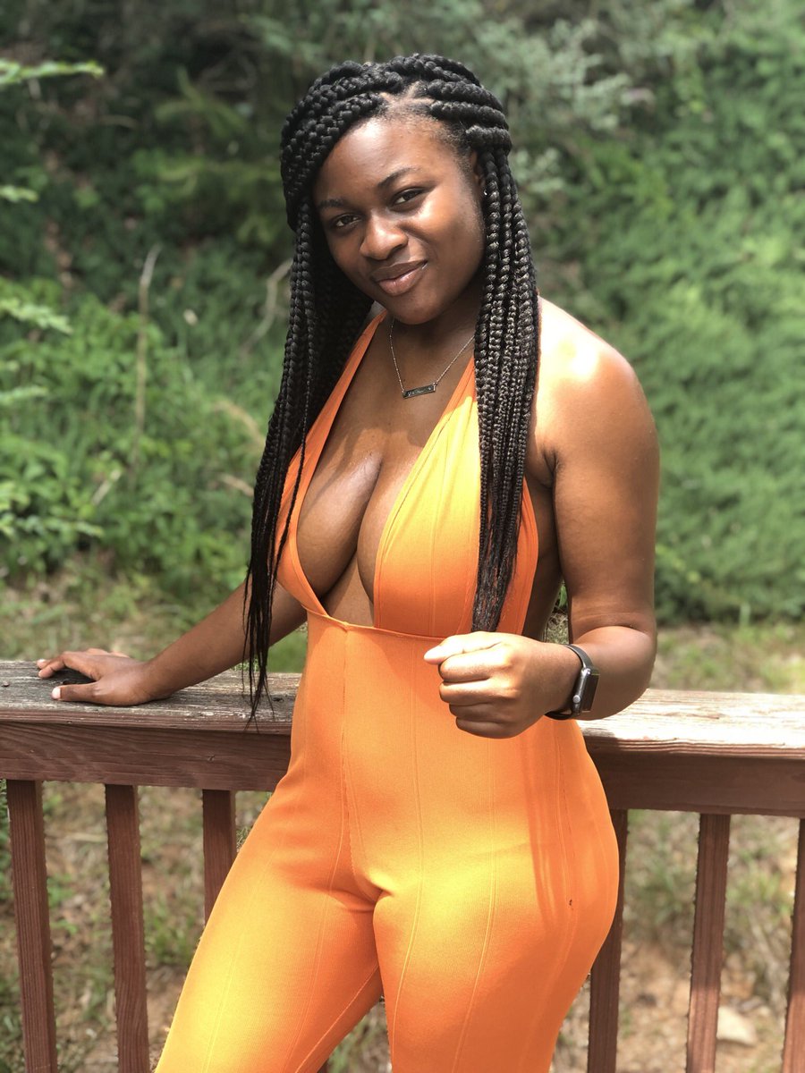 destiinee3's tweet photo. Another year of life 🦋 #DesDay 🤩 https://t.co/O9arZF6W1d