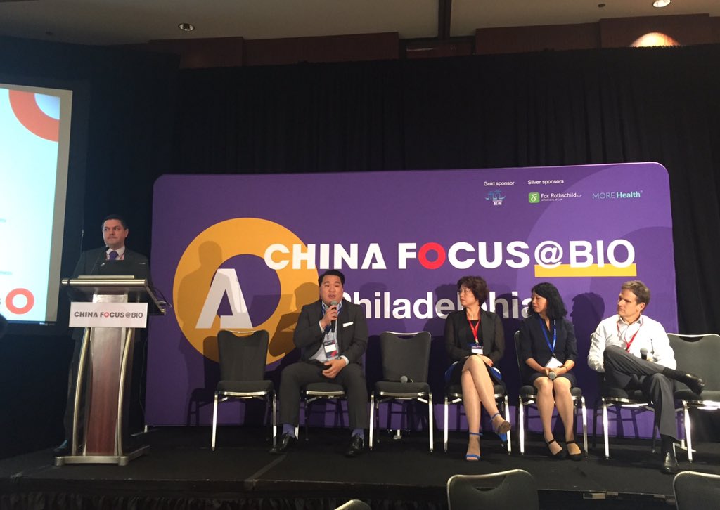 bradloncar's tweet photo. My pleasure to moderate a panel at China Focus @ BIO today. Panelists included reps from WuXi Biologics, Henlius, and CBMG. https://t.co/LfrFmqmRGL