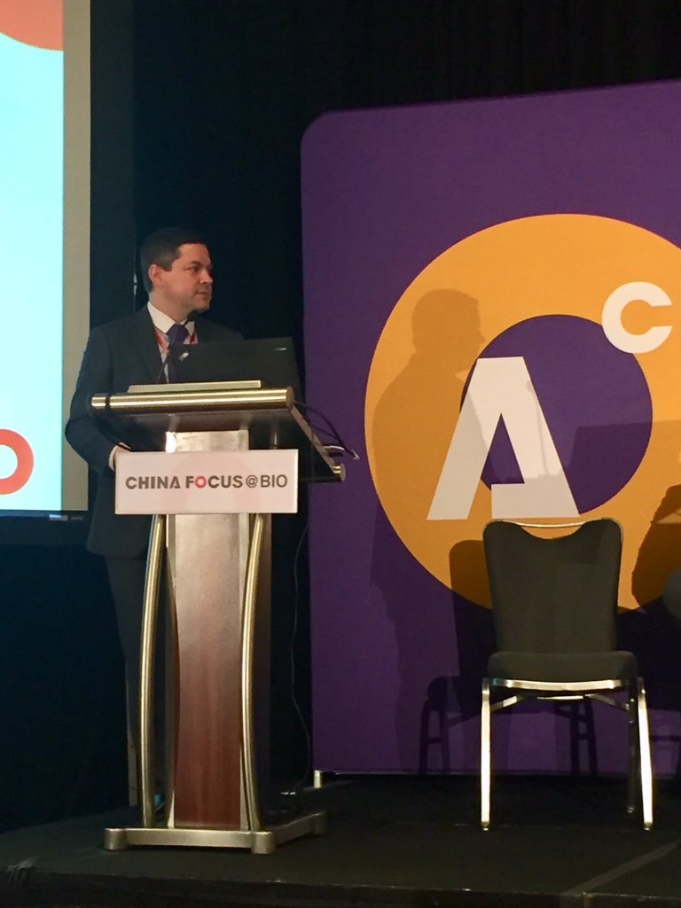 bradloncar's tweet photo. My pleasure to moderate a panel at China Focus @ BIO today. Panelists included reps from WuXi Biologics, Henlius, and CBMG. https://t.co/LfrFmqmRGL