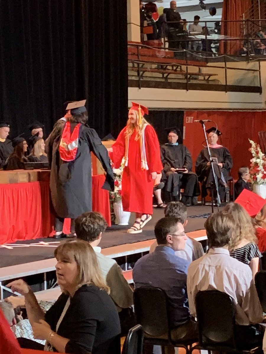 TriciaSeef's tweet photo. It’s official! 
❤️🖤👩🏼‍🎓 https://t.co/tCfgp8tmFF