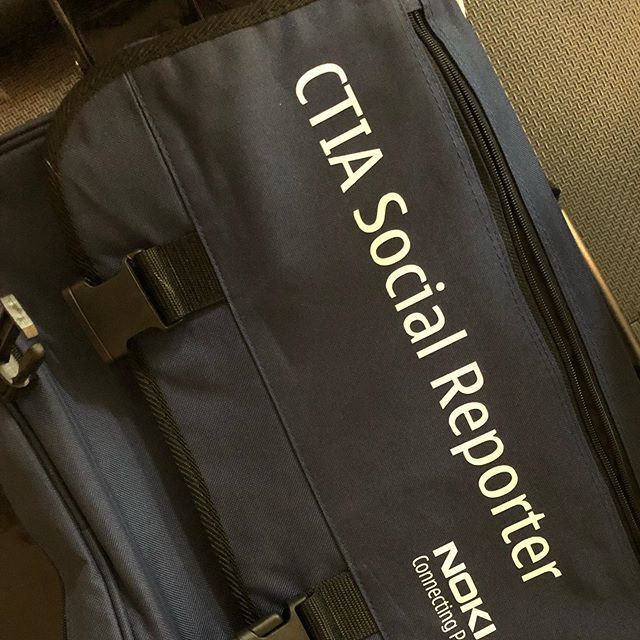jjklee's tweet photo. This brings back #memories of #CTIA #Orlando 2011 😳. Clearing our NJ house for the move to PA. @nokia #socialreporter #astound cc @tommessett @trentmacintosh @jebbrilliant @blackphoebe @1000heads https://t.co/xSolrS1i8k