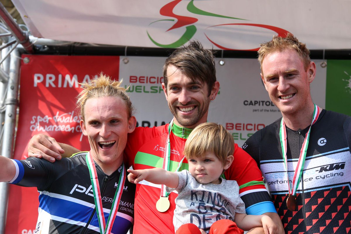 NEProCycling's tweet photo. Hey guys @LeColUK can we have a 🏴󠁧󠁢󠁷󠁬󠁳󠁿 National Jersey please! @GruffLewis takes the win in the Welsh National Championships! 
📸 @GAZZA1815 #TeamRibble #BackYourself https://t.co/SxlRrh3hlA