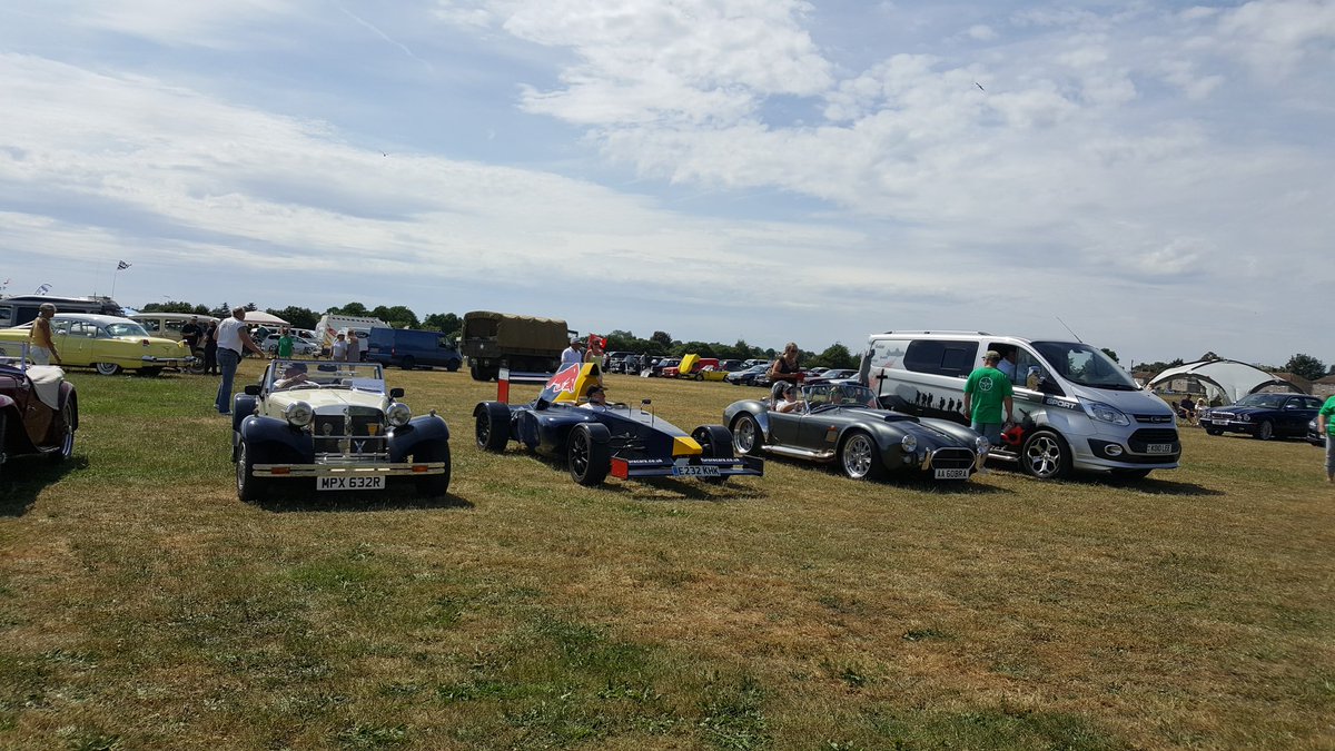 EssexKitCCCars's tweet photo. Rewarding day at the Thurrock Transport  Fayre, Essex Kitcar Club Won BEST CLUB STAND, thank you to everyone who turned up and helped raise funds for Essex and Herts Air Ambulance .
Members and Fred, StewartN, Bones, Gwen, Charlie, Val , Nigel https://t.co/3LMrAuPU9n